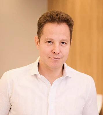 Dr. Daniel Petlik