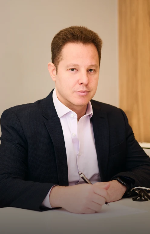 Dr. Daniel Petlik